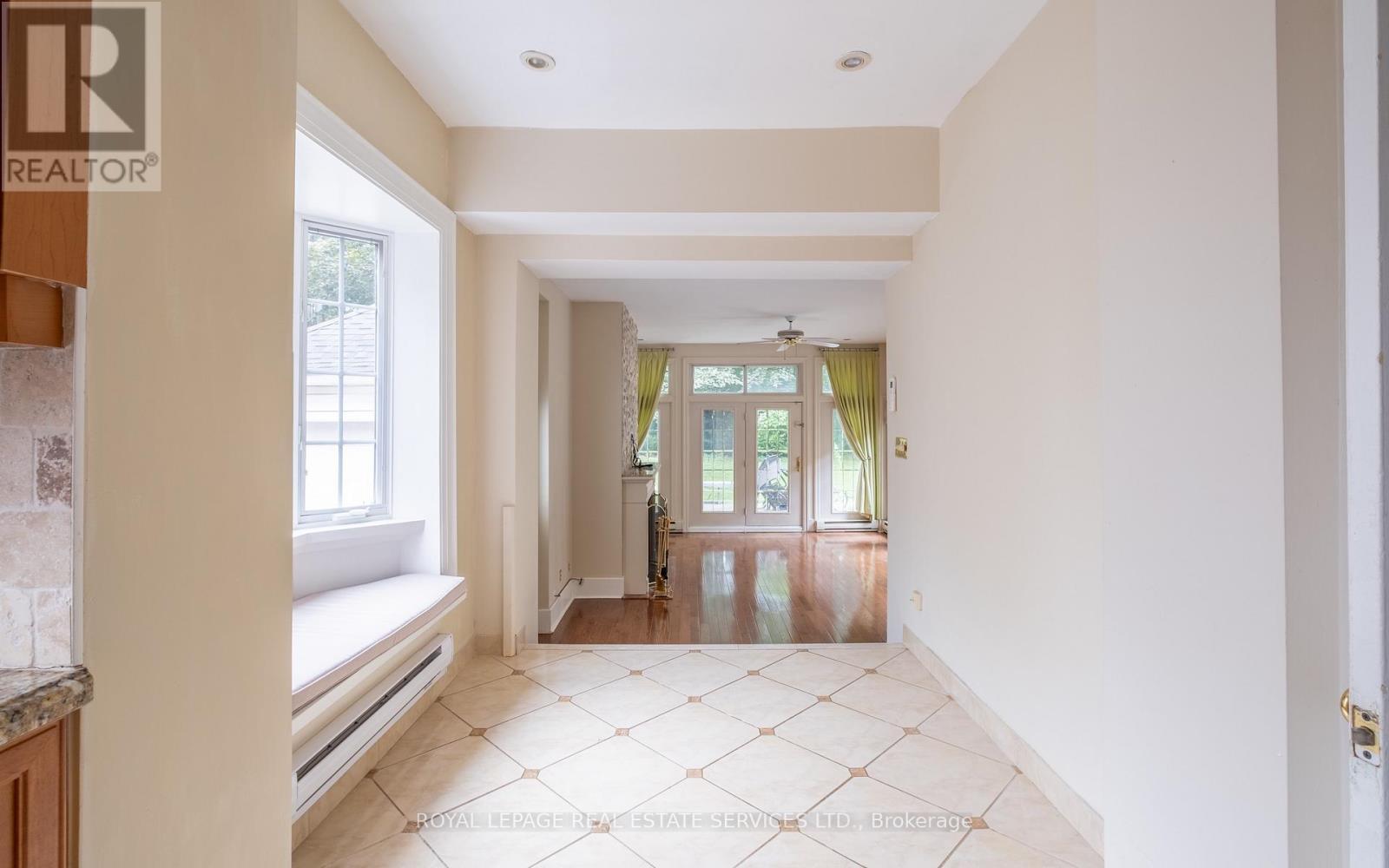 56 Ridley Boulevard, Toronto, ON - Indoor Photo Showing Other Room
