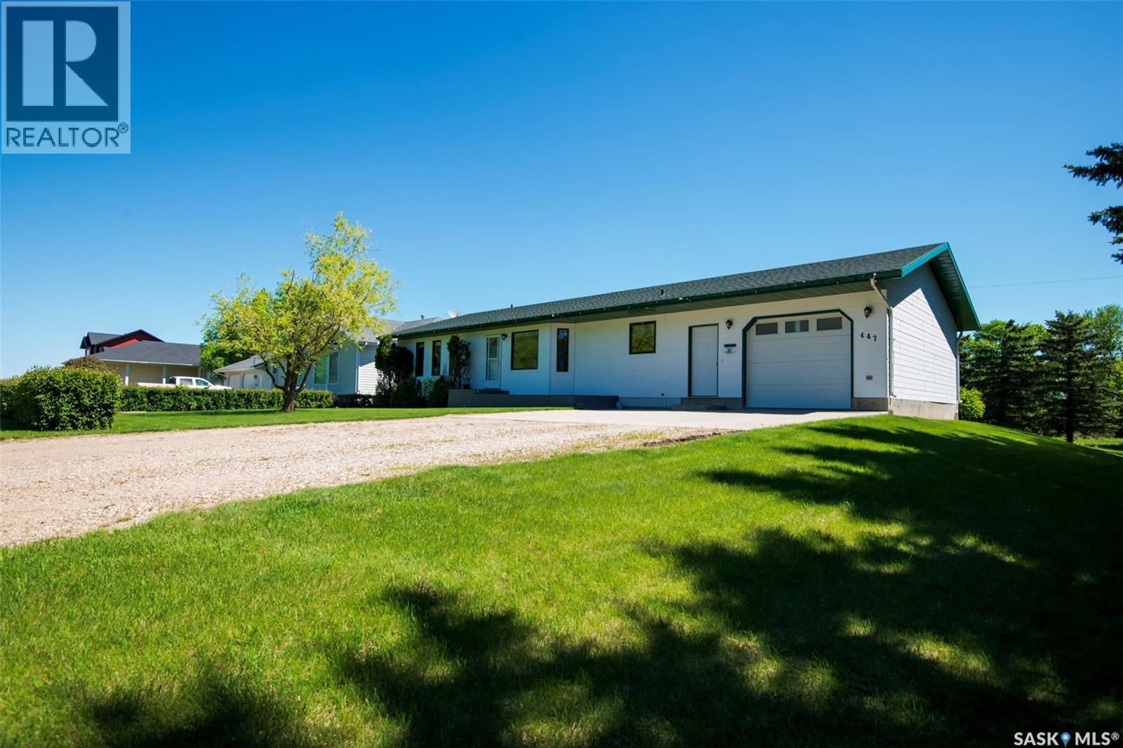 447 1St Street E, Annaheim, SK - Outdoor