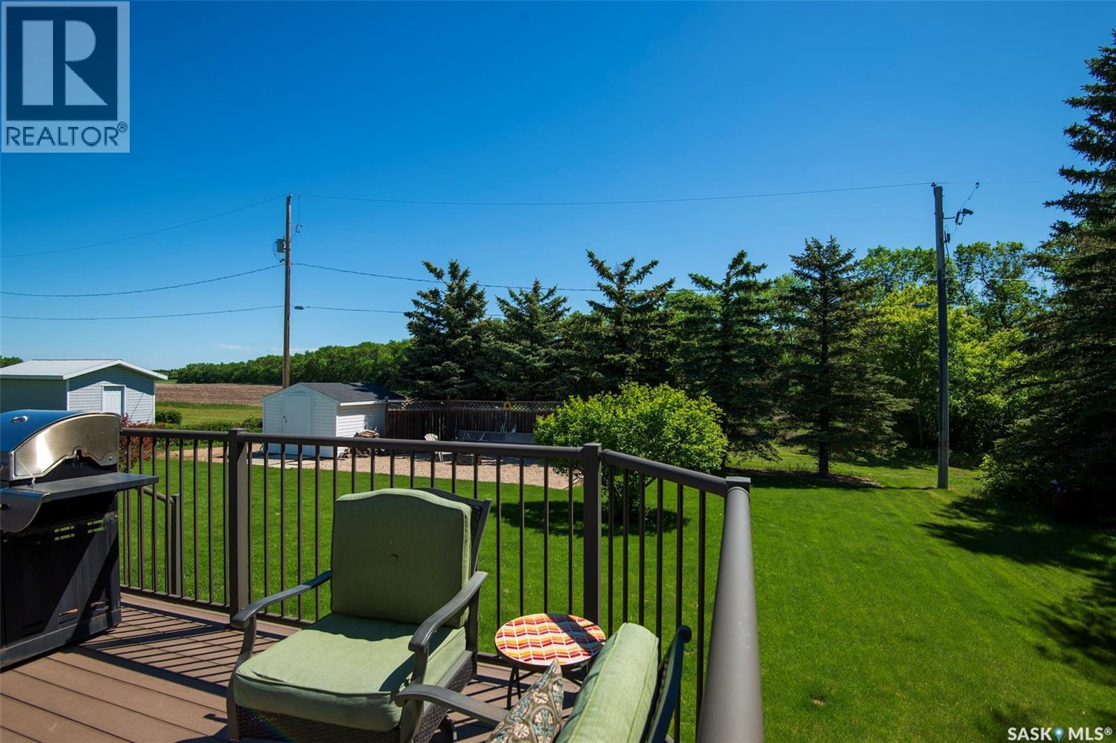 447 1St Street E, Annaheim, SK - Outdoor With Deck Patio Veranda
