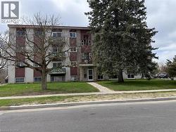 449 HAZEL Street Unit# 5 Waterloo, ON N2L 3P7