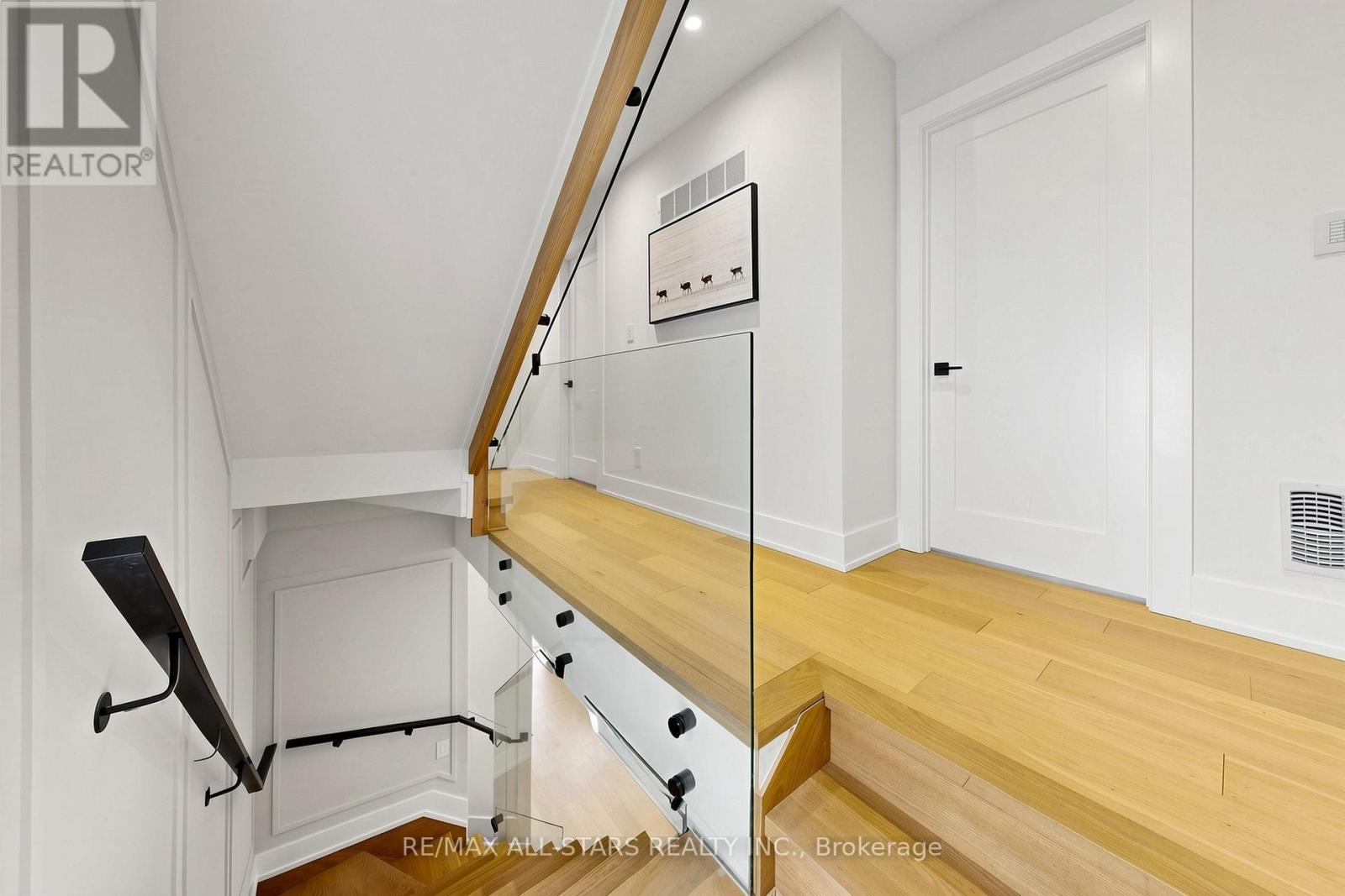 127 Banff Road, Toronto, ON - Indoor Photo Showing Other Room