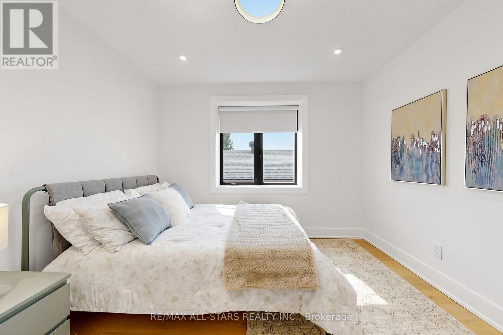 127 Banff Road, Toronto, ON - Indoor Photo Showing Bedroom