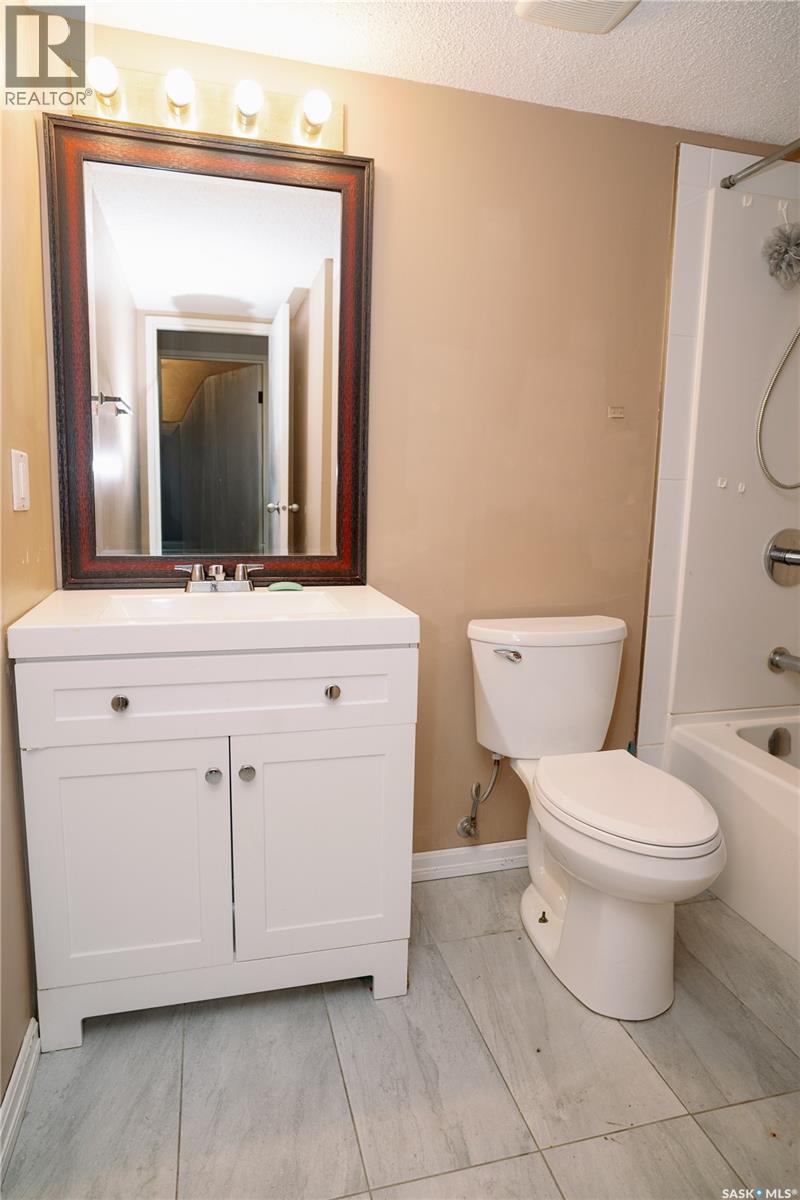 416 510 Prairie Avenue, Saskatoon, SK - Indoor Photo Showing Bathroom