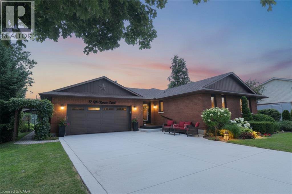 12 Mckeown Court, Caledonia, ON - Outdoor