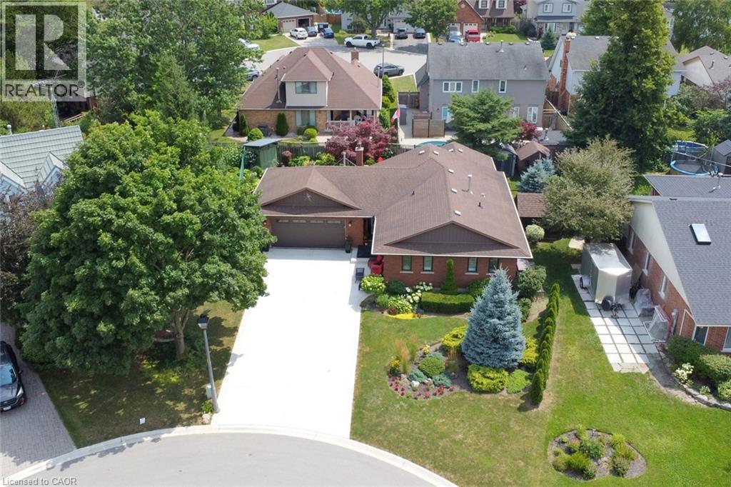 12 Mckeown Court, Caledonia, ON - Outdoor