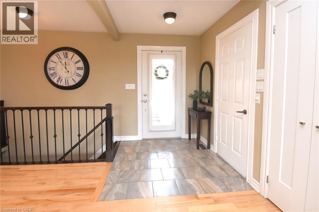 12 Mckeown Court, Caledonia, ON - Indoor Photo Showing Other Room