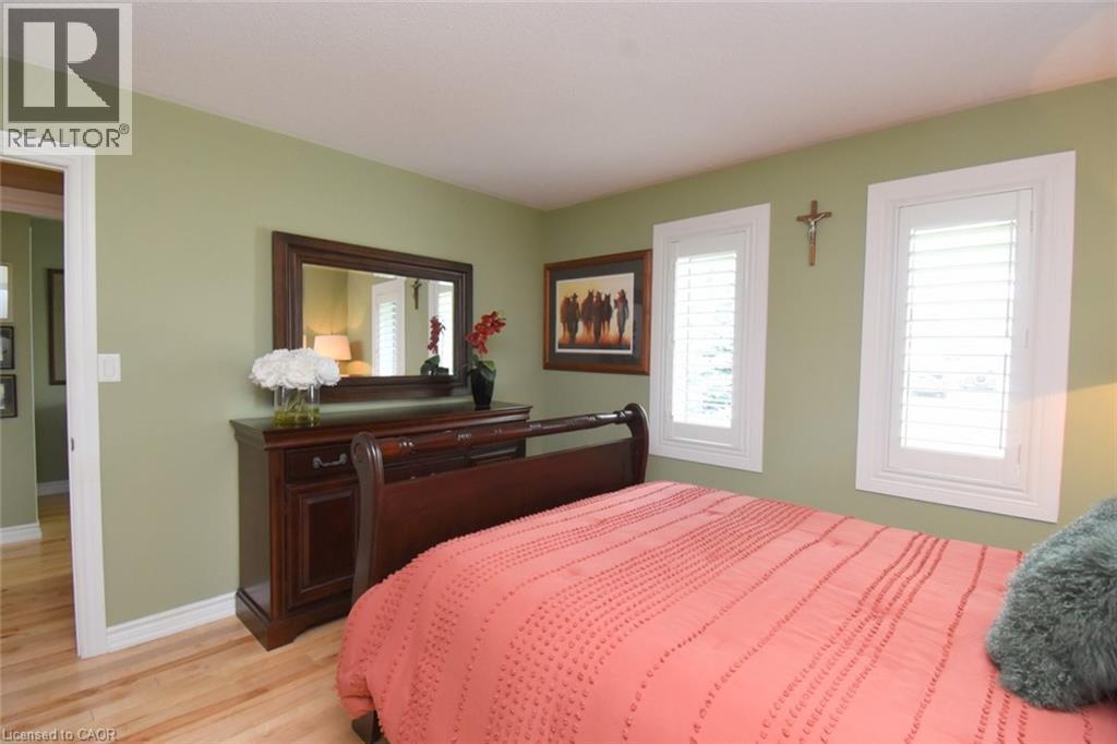 12 Mckeown Court, Caledonia, ON - Indoor Photo Showing Bedroom