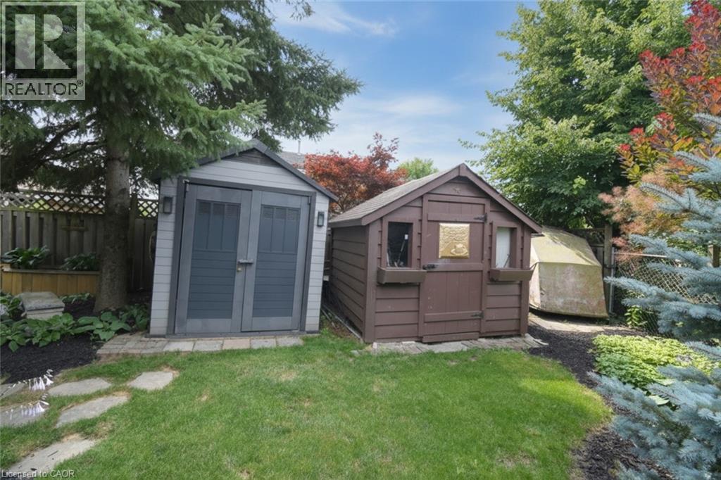 12 Mckeown Court, Caledonia, ON - Outdoor