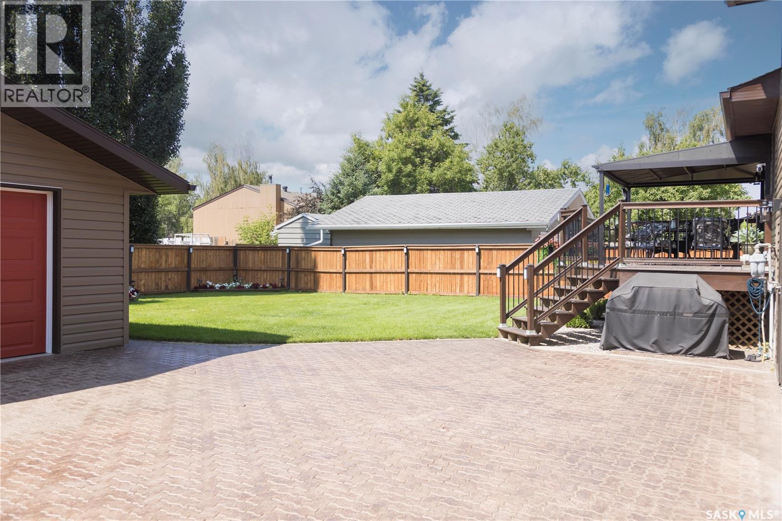 3431 Eagle Crescent, Prince Albert, SK - Outdoor