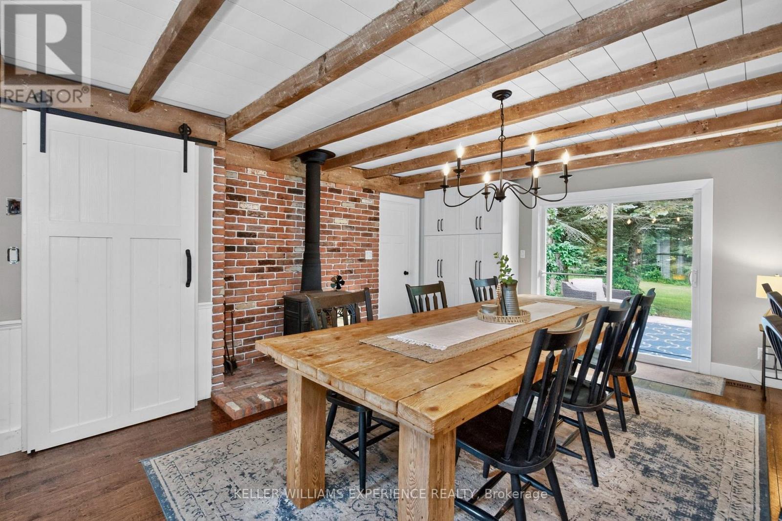 320 6 Concession E, Tiny, ON - Indoor Photo Showing Dining Room