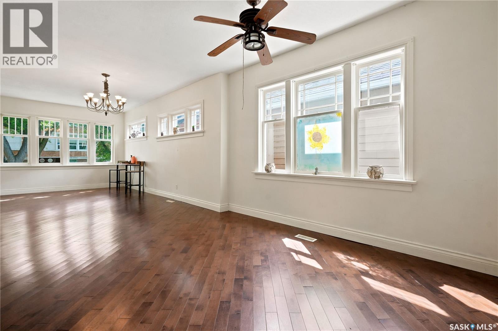 2038 Toronto Street, Regina, SK - Indoor