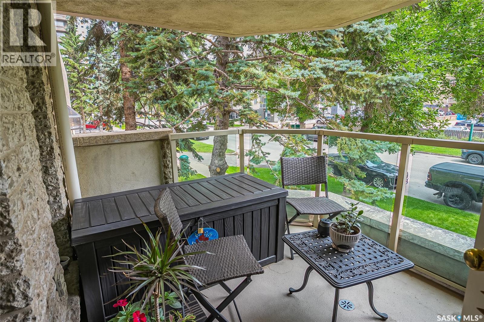 104 303 5Th Avenue N, Saskatoon, SK - Outdoor With Exterior