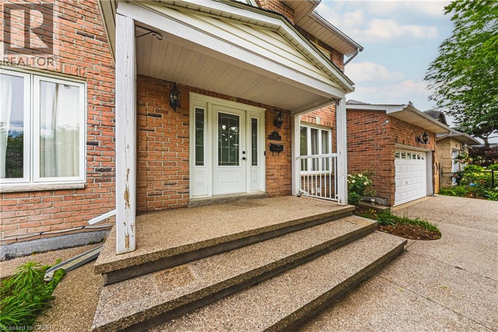 21 Moss Boulevard, Dundas, ON - Outdoor With Exterior