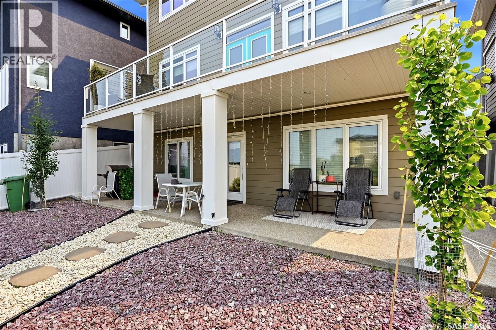 4665 Skinner Crescent, Regina, SK - Outdoor With Deck Patio Veranda With Exterior