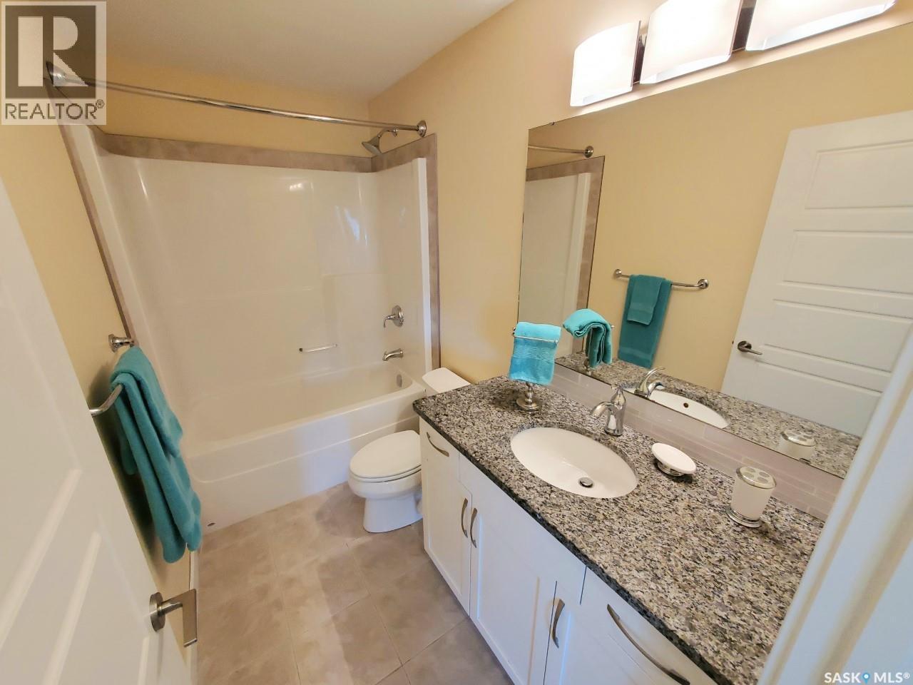 4665 Skinner Crescent, Regina, SK - Indoor Photo Showing Bathroom