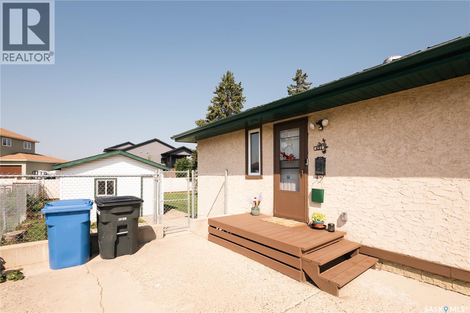 631 Buchanan Drive, Prince Albert, SK - Outdoor With Exterior