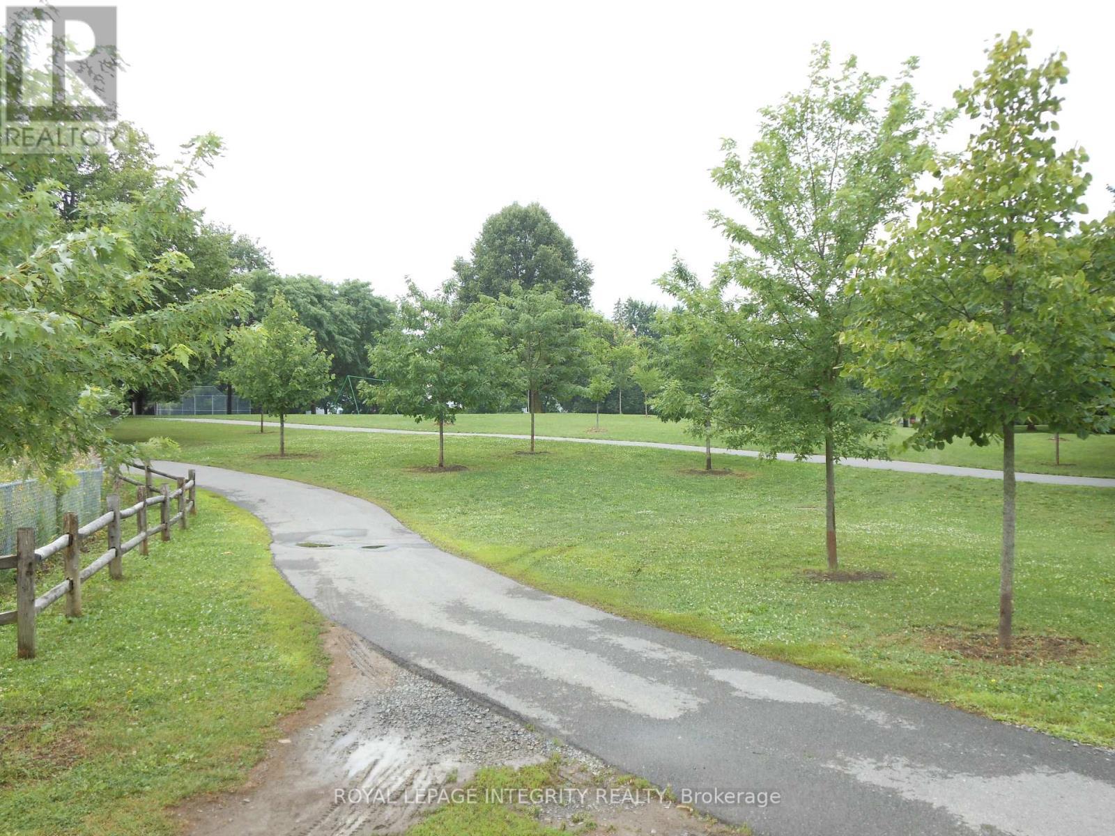 95 Mcclellan Road, Ottawa, ON - Outdoor