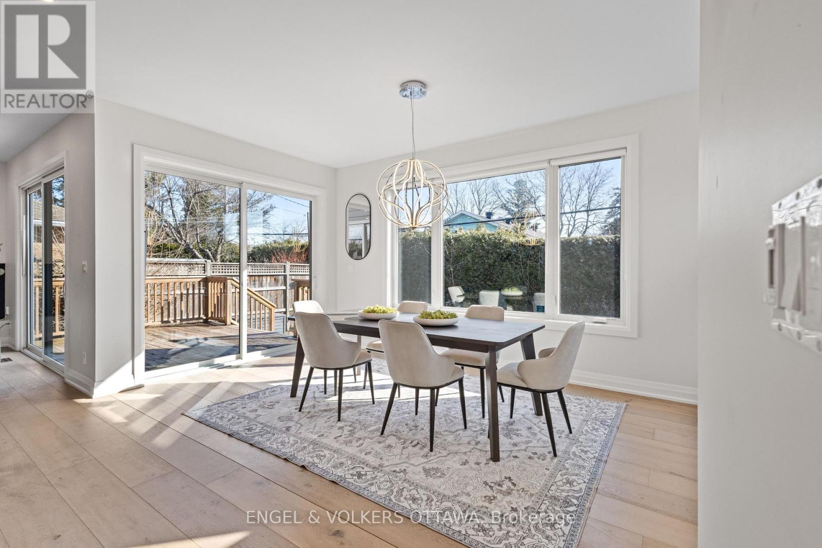 736 Sherbourne Road, Ottawa, ON - Indoor Photo Showing Dining Room