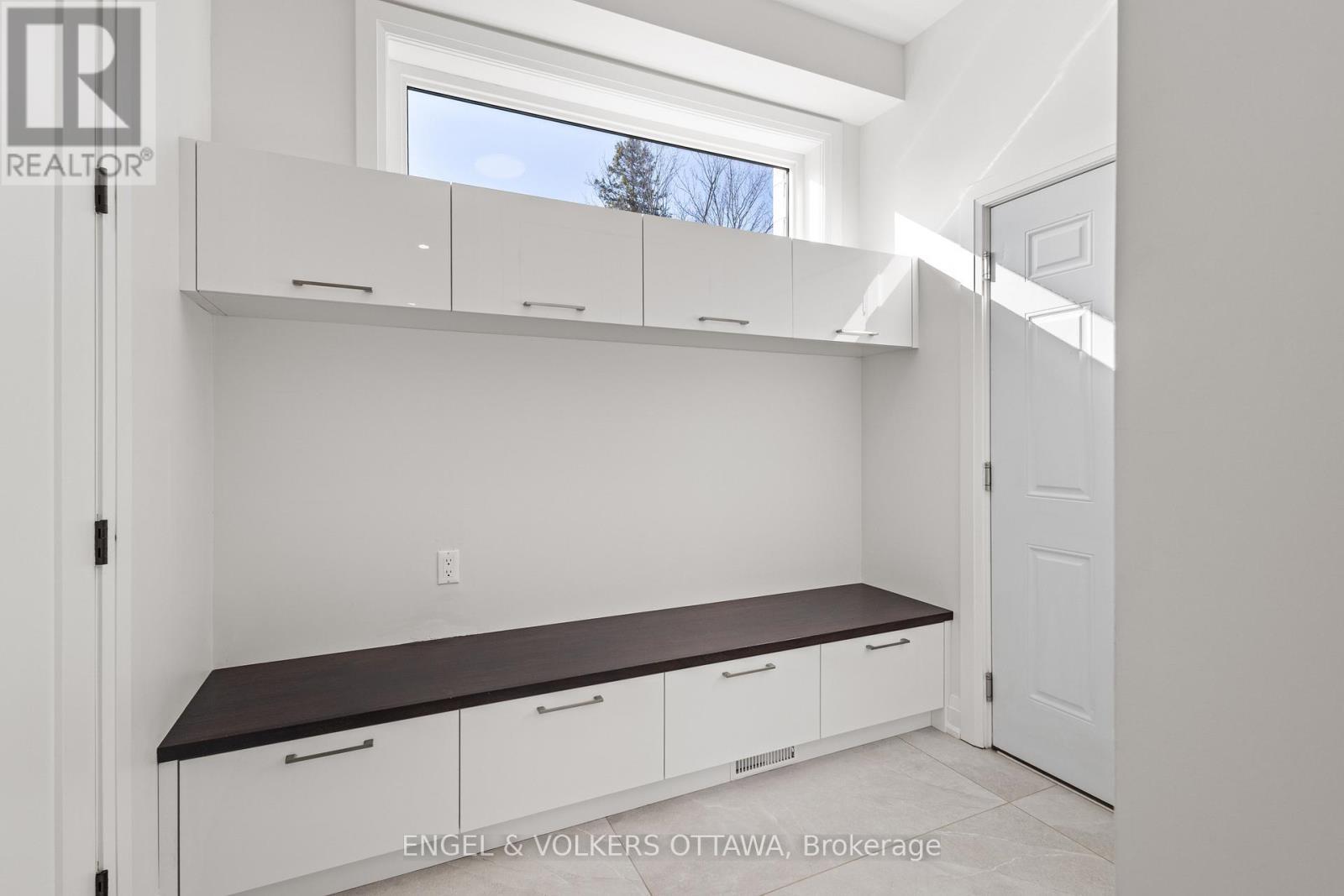 736 Sherbourne Road, Ottawa, ON - Indoor Photo Showing Other Room