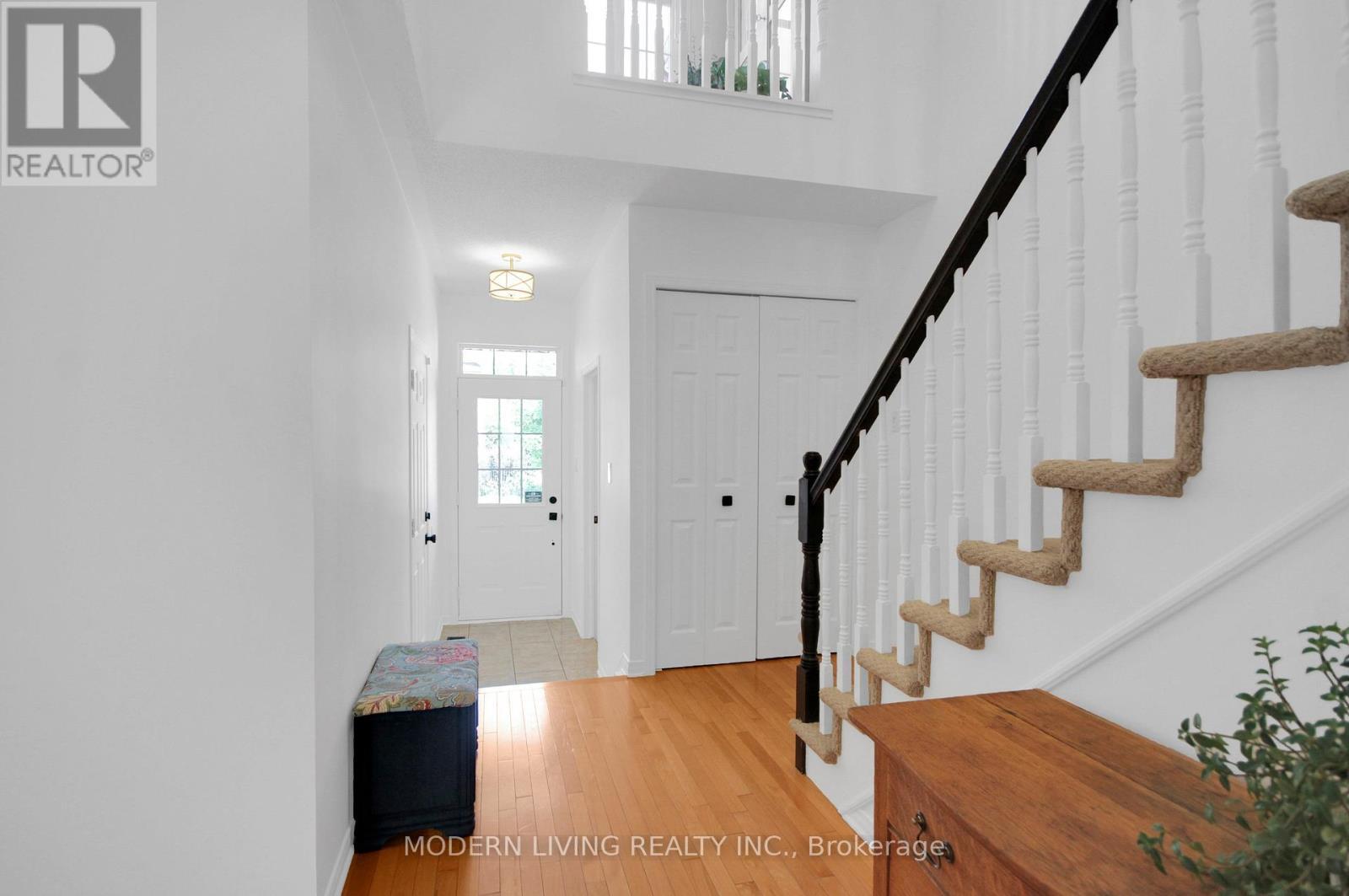 Front Entrance - 109 Deercroft Avenue, Ottawa, ON - Indoor Photo Showing Other Room