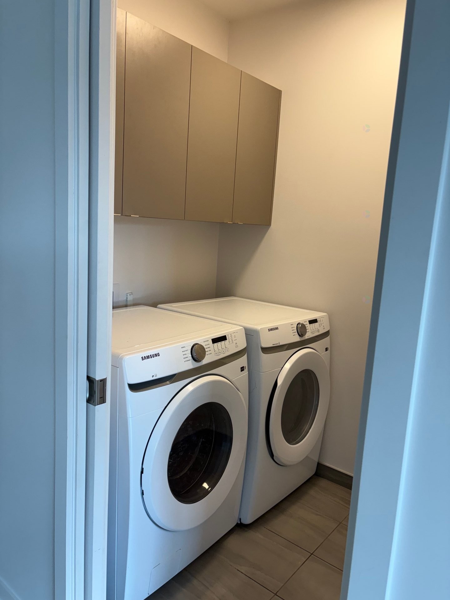 Laundry - 202-906 Rue Notre-Dame, Repentigny (Repentigny), QC - Indoor Photo Showing Laundry Room