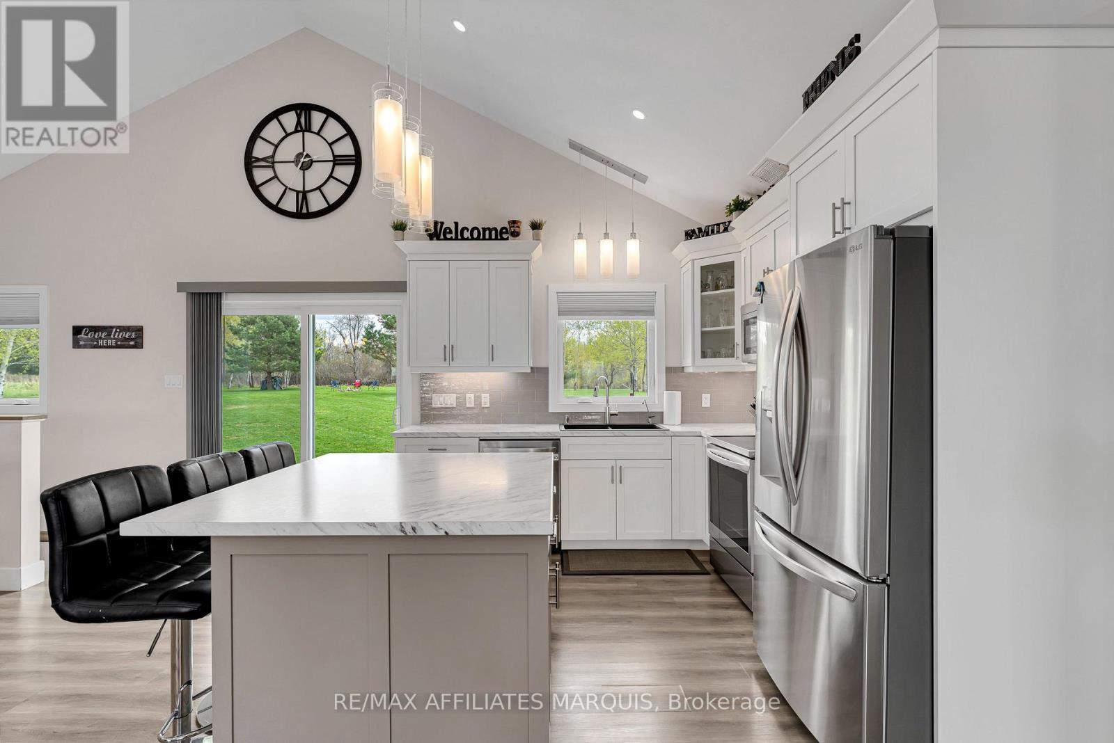 9517 County Road 42 Road, Rideau Lakes, ON - Indoor Photo Showing Kitchen