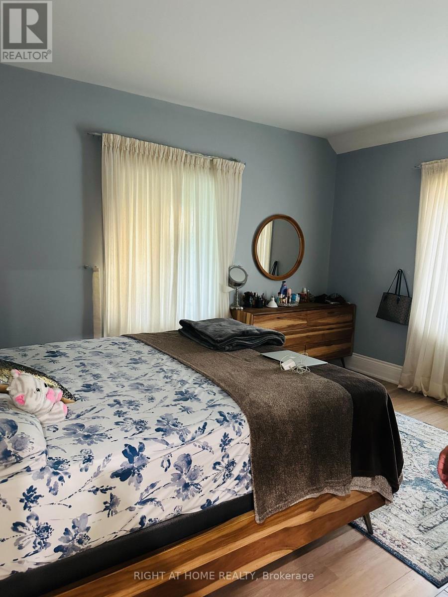 12 Keily Crescent E, Caledon, ON - Indoor Photo Showing Bedroom