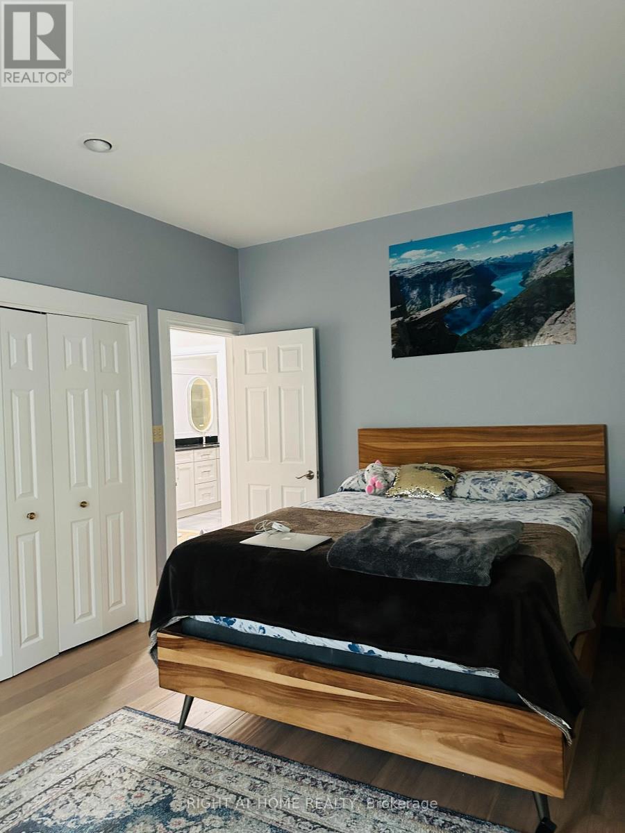 12 Keily Crescent E, Caledon, ON - Indoor Photo Showing Bedroom