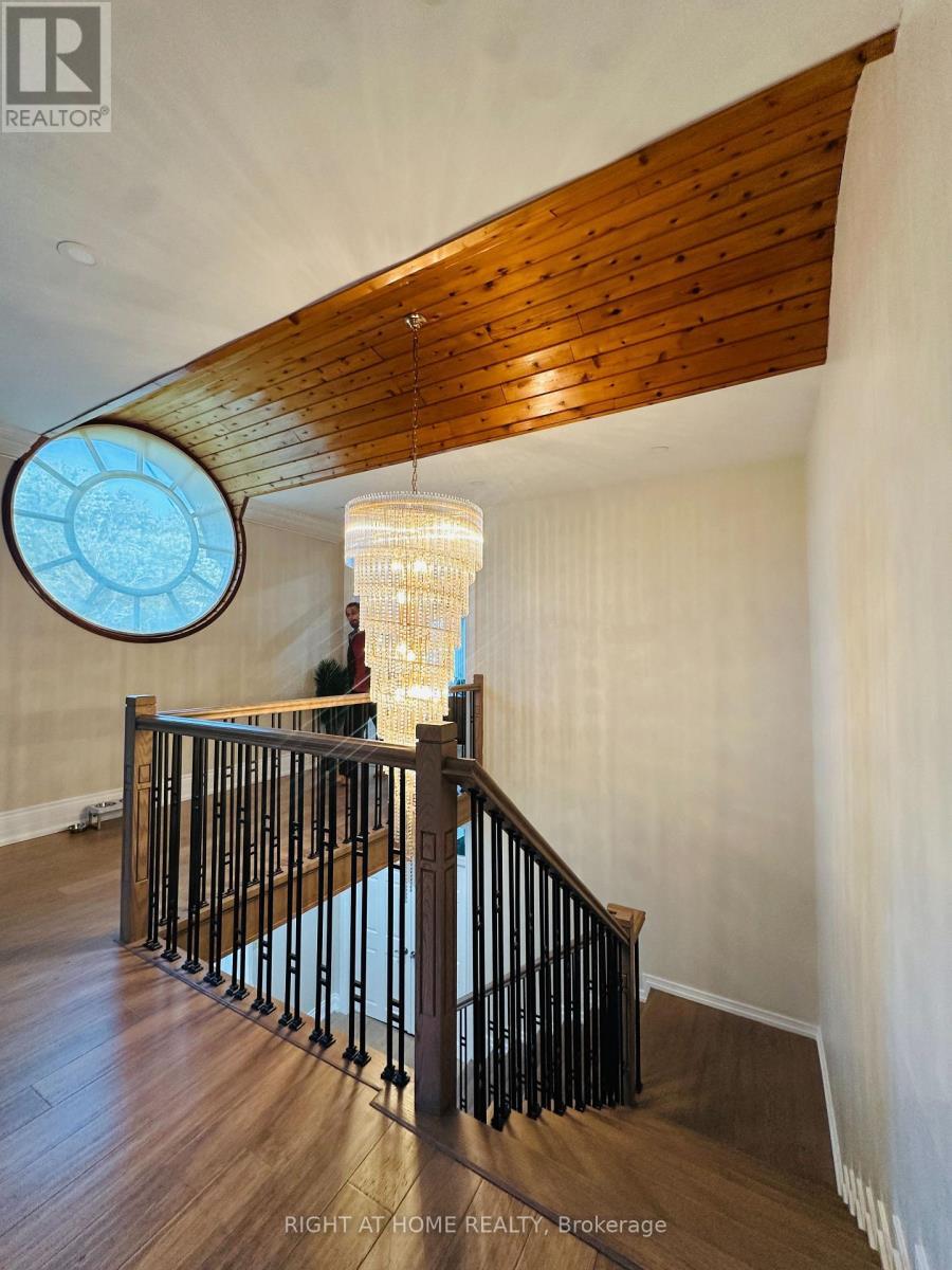 12 Keily Crescent E, Caledon, ON - Indoor Photo Showing Other Room