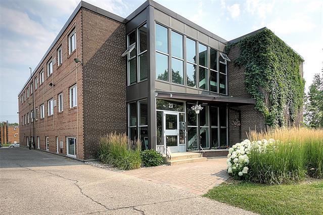 303-23 Lyndale Dr, Winnipeg, MB - Outdoor