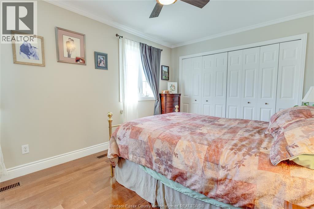 503 Regent, St. Clair Beach, ON - Indoor Photo Showing Bedroom
