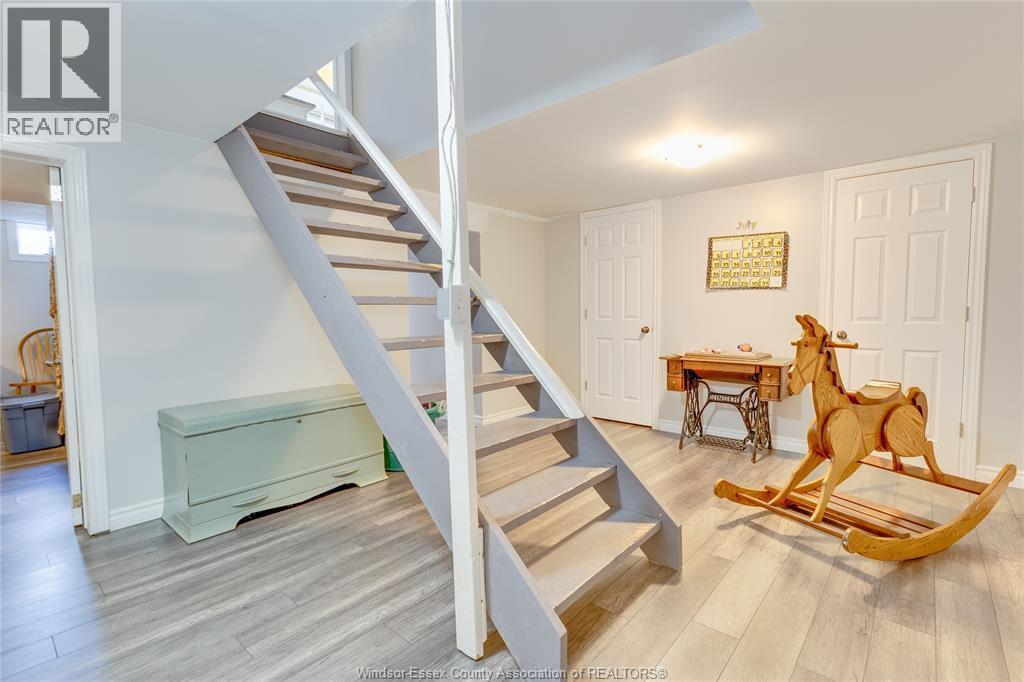 503 Regent, St. Clair Beach, ON - Indoor