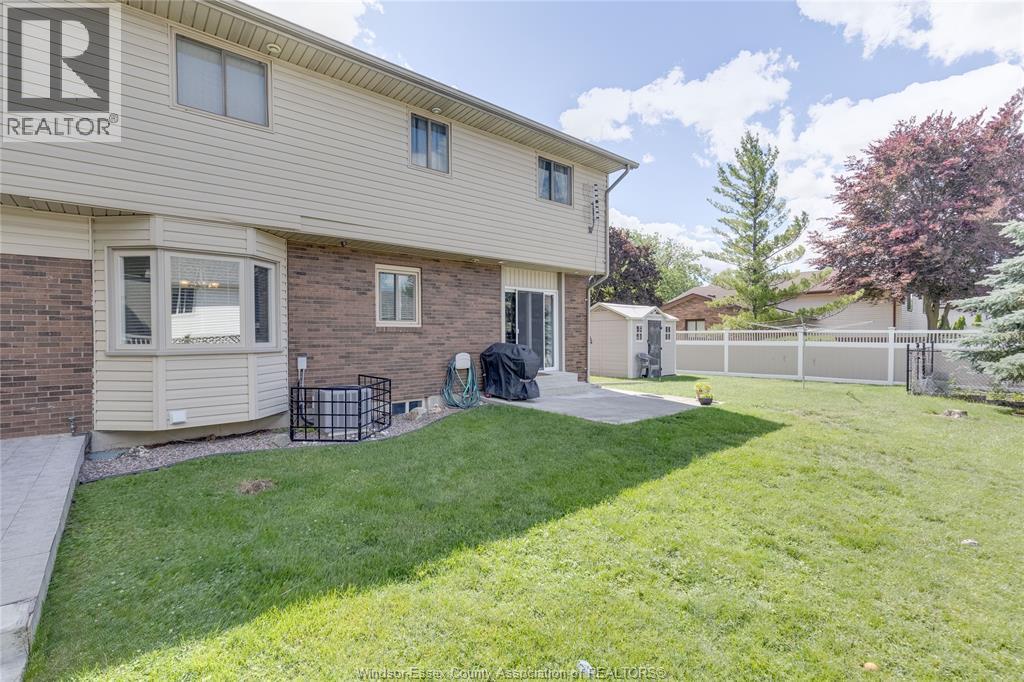 503 Regent, St. Clair Beach, ON - Outdoor