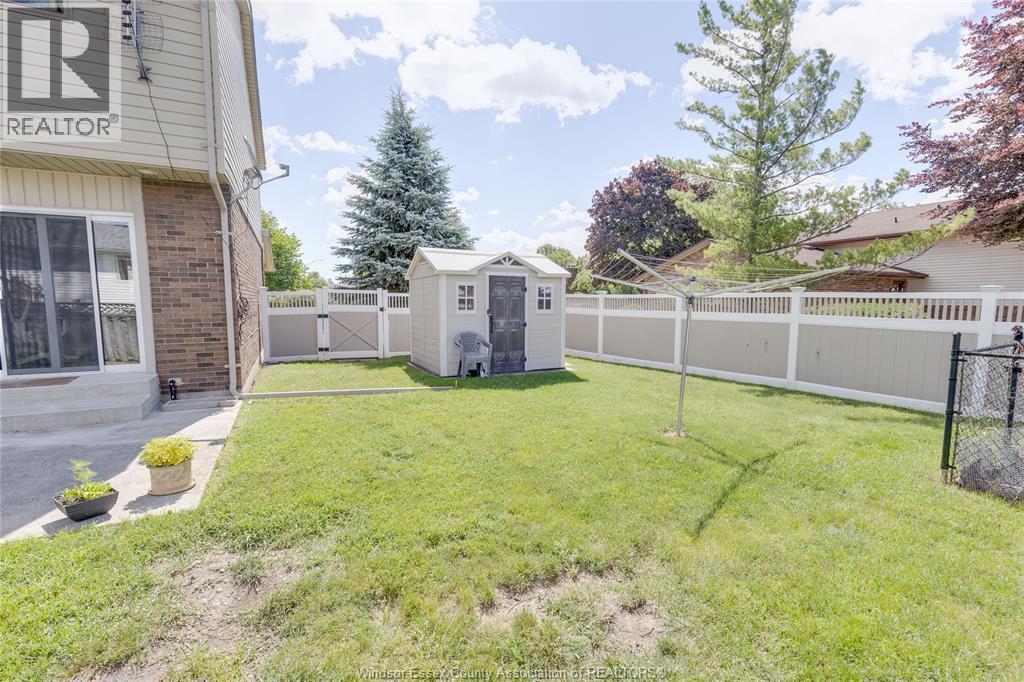 503 Regent, St. Clair Beach, ON - Outdoor