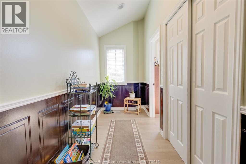 503 Regent, St. Clair Beach, ON - Indoor Photo Showing Other Room
