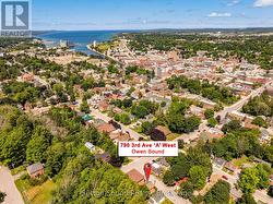 With In Walking Distance to Down Town - 