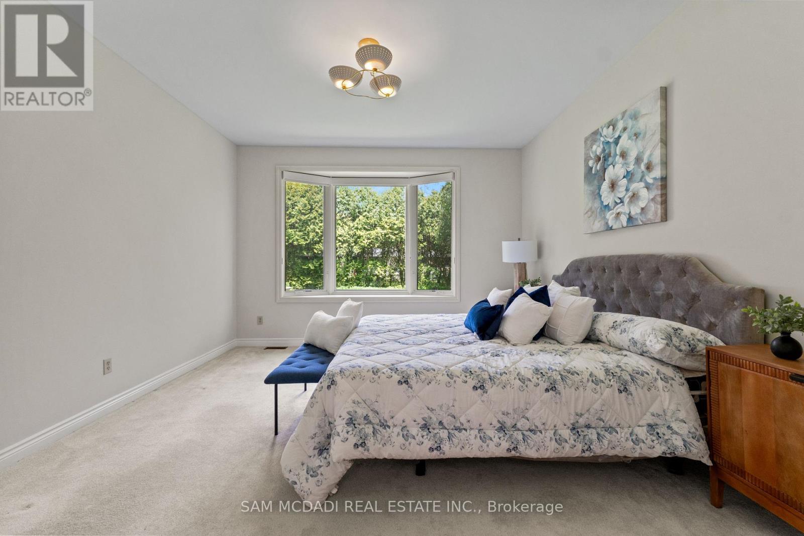 521 Vanessa Crescent, Mississauga, ON - Indoor Photo Showing Bedroom