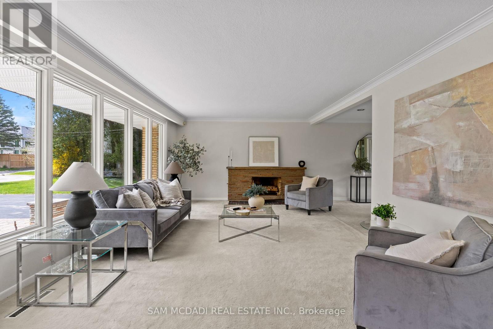 521 Vanessa Crescent, Mississauga, ON - Indoor Photo Showing Living Room