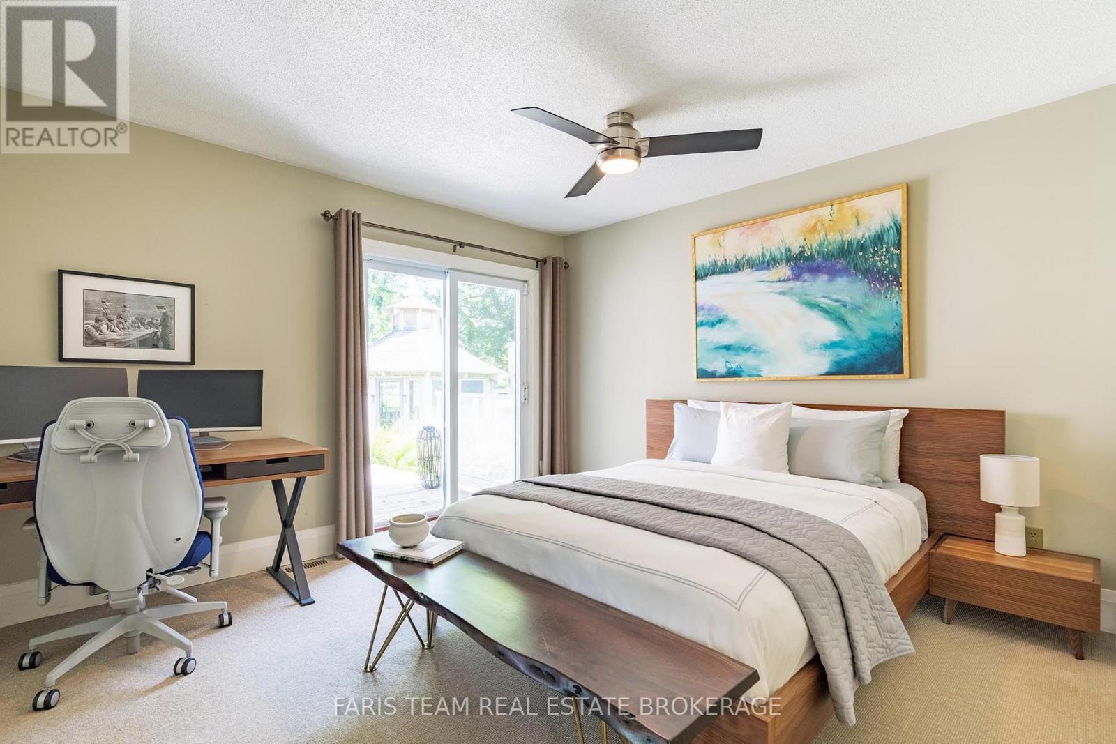 27 Poplar Crescent, Ramara, ON - Indoor Photo Showing Bedroom