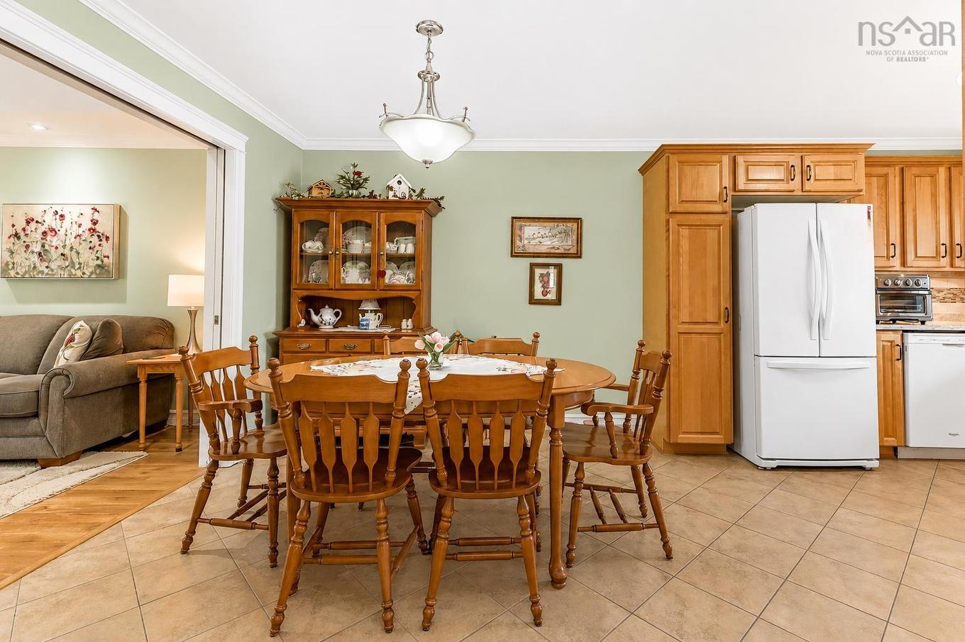 12 Beckwith Berwick, Ns, Berwick, NS - Indoor Photo Showing Dining Room