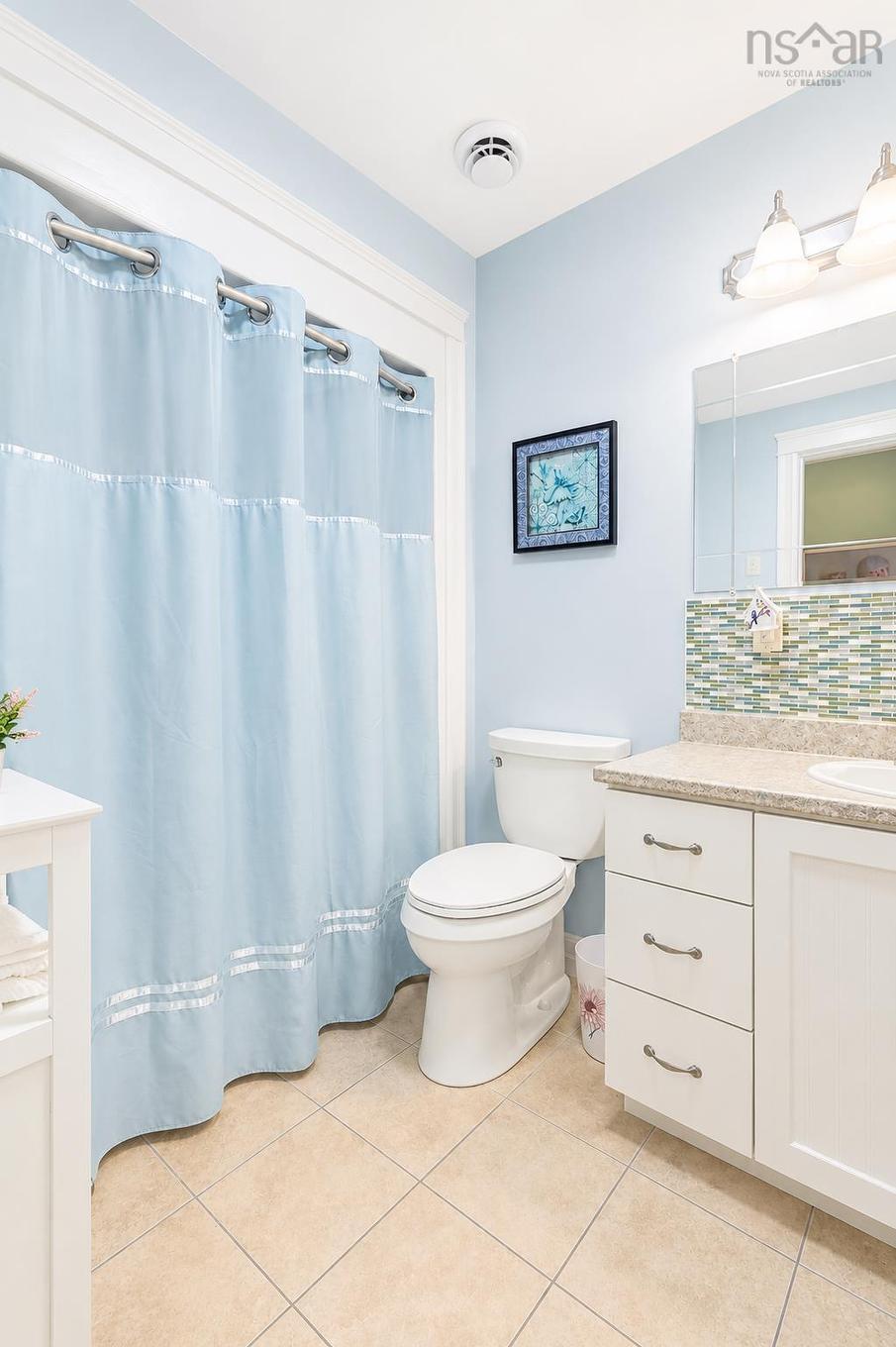 12 Beckwith Berwick, Ns, Berwick, NS - Indoor Photo Showing Bathroom