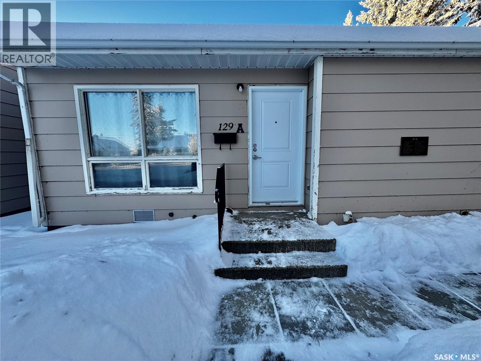 A & B 129 1St Avenue W, Margo, SK - Outdoor