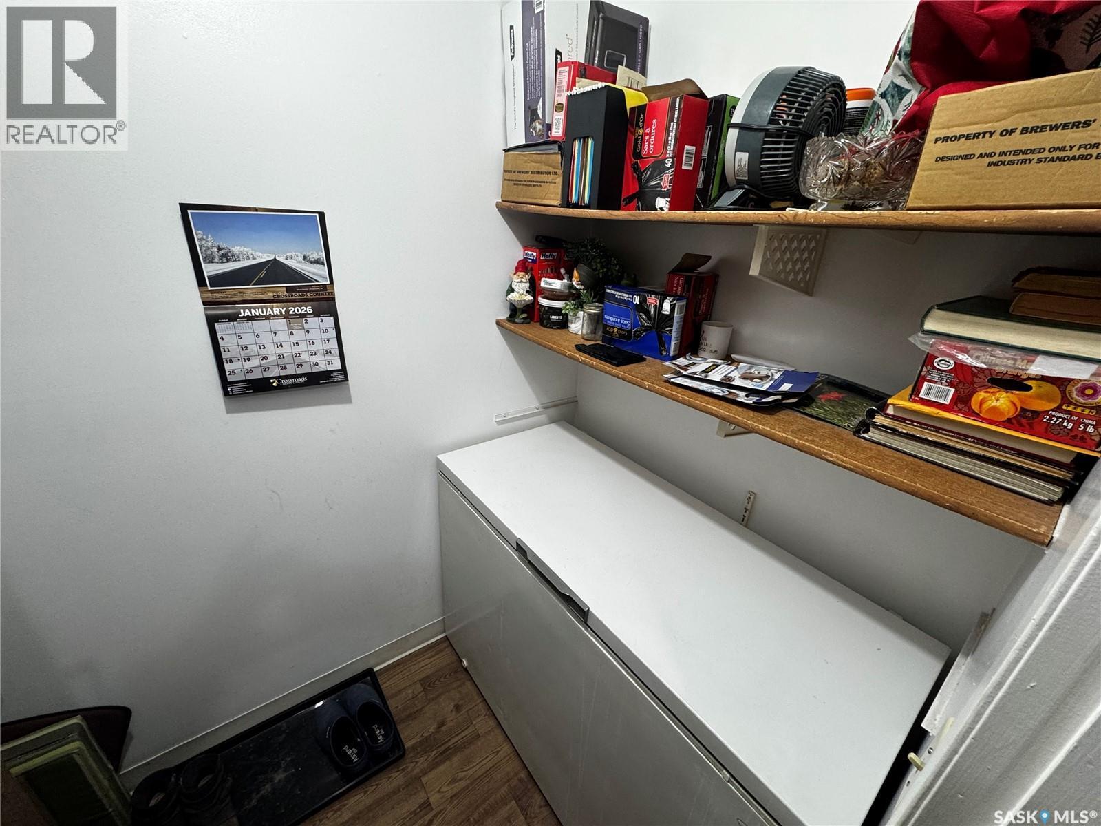 A & B 129 1St Avenue W, Margo, SK - Indoor