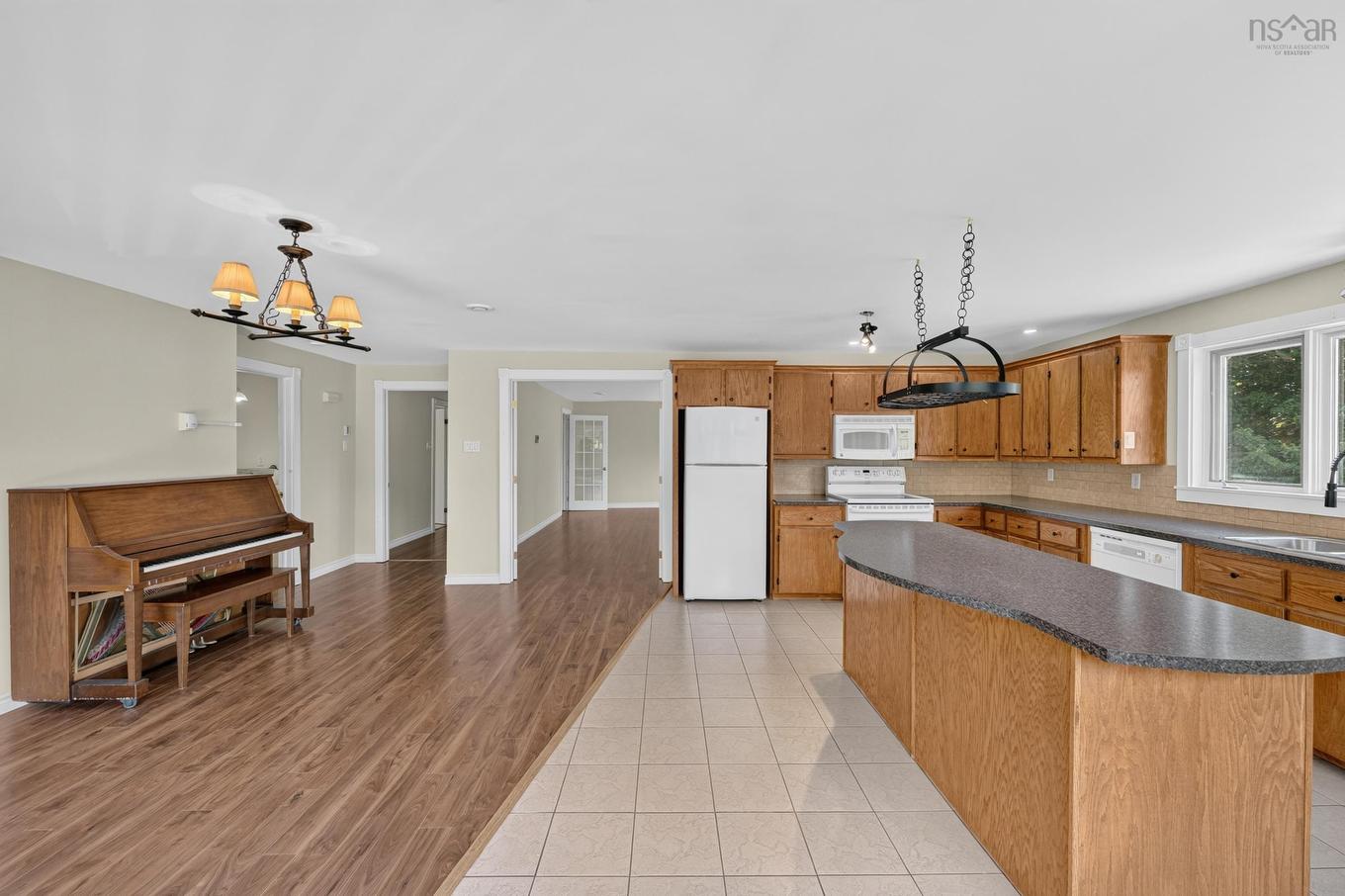 2977 Highway 340, Yarmouth, NS - Indoor Photo Showing Kitchen