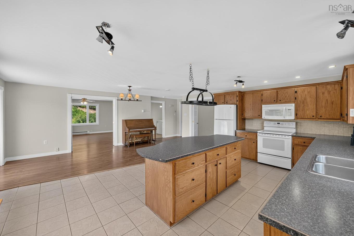 2977 Highway 340, Yarmouth, NS - Indoor Photo Showing Kitchen With Double Sink