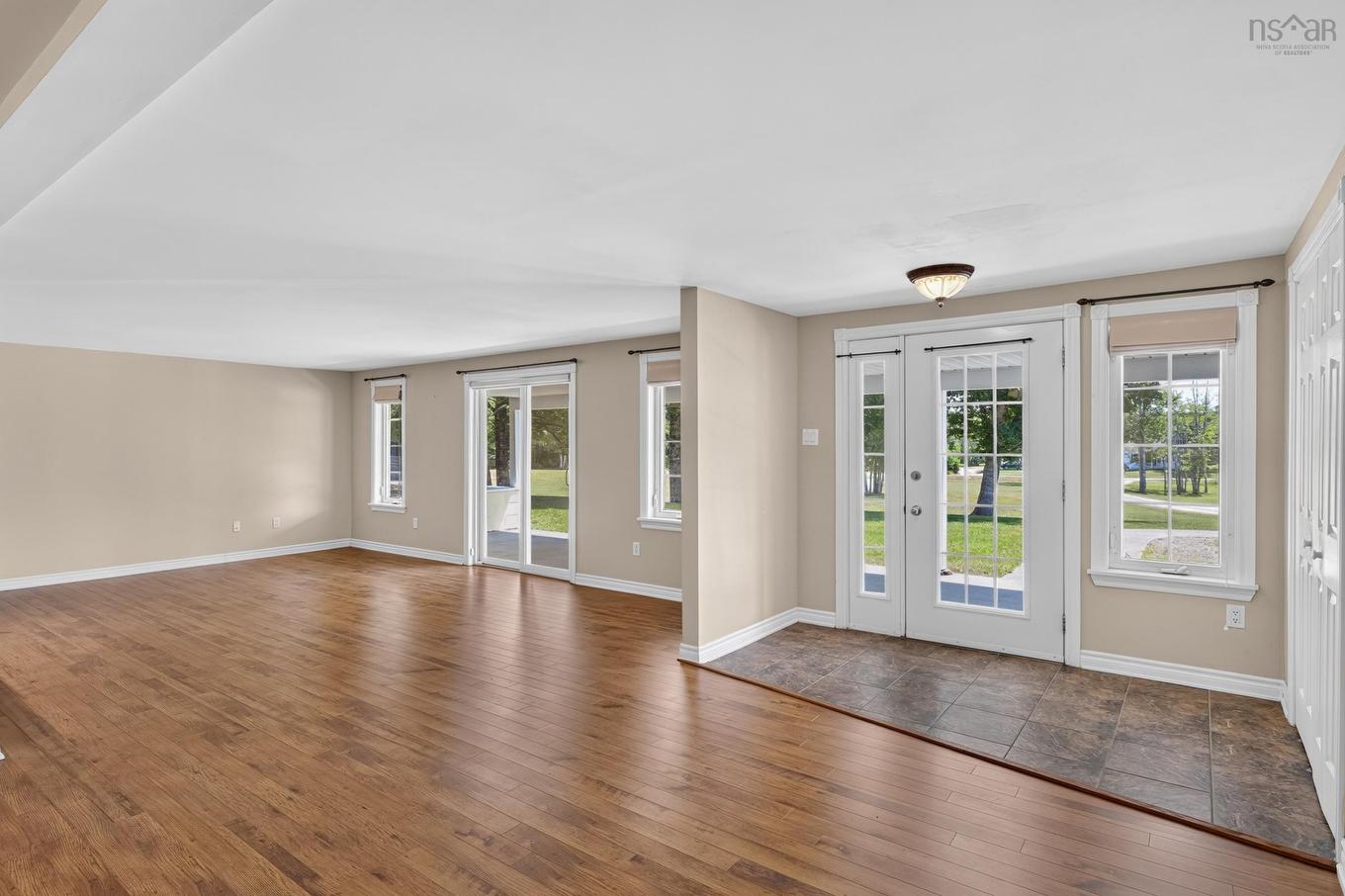 2977 Highway 340, Yarmouth, NS - Indoor