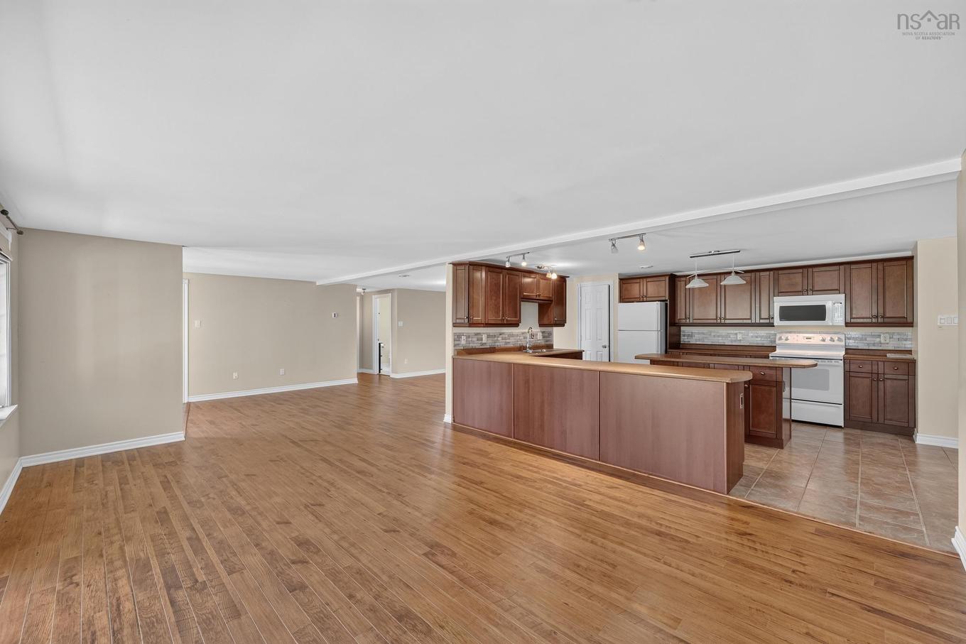 2977 Highway 340, Yarmouth, NS - Indoor Photo Showing Kitchen
