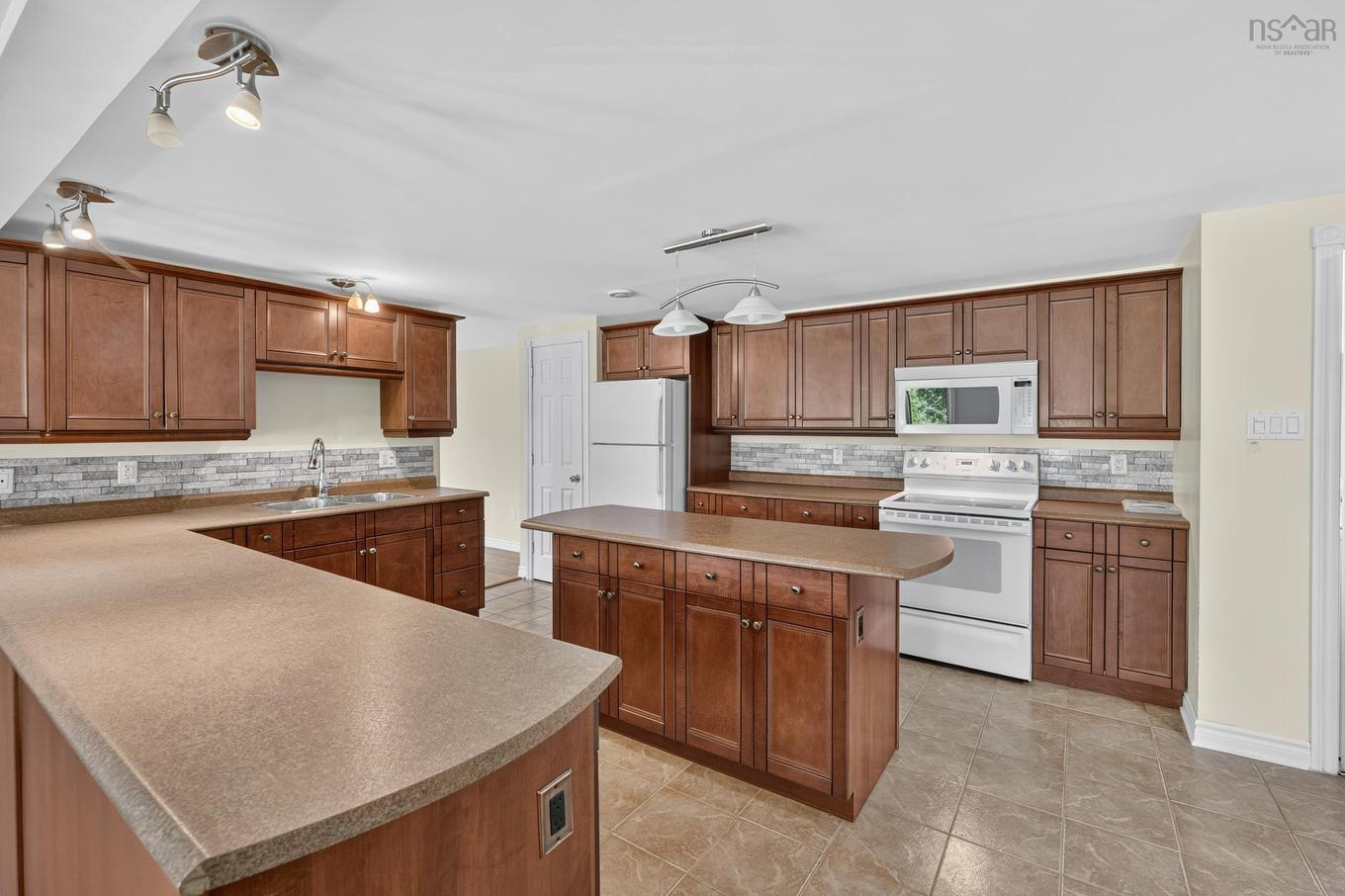 2977 Highway 340, Yarmouth, NS - Indoor Photo Showing Kitchen With Double Sink