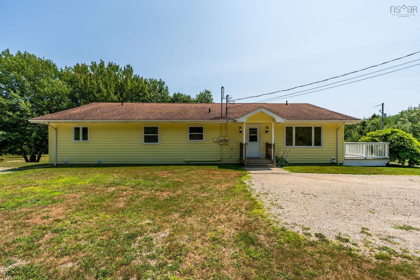 2977 Highway 340, Yarmouth, NS - Outdoor