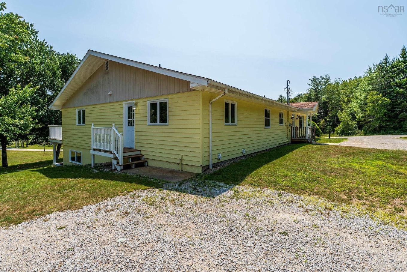 2977 Highway 340, Yarmouth, NS - Outdoor